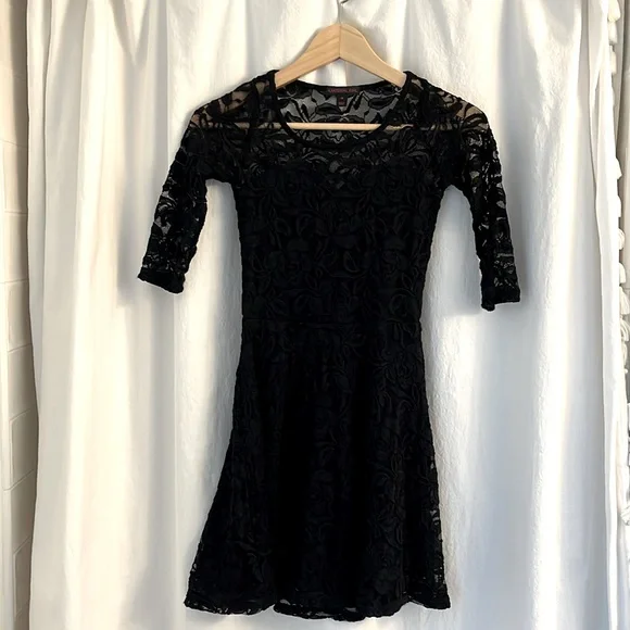 black lace semi formal dresses Black Lace Long Sleeves V-neck Sheath With Front Slit Formal Dresses, CP1042 main image 1